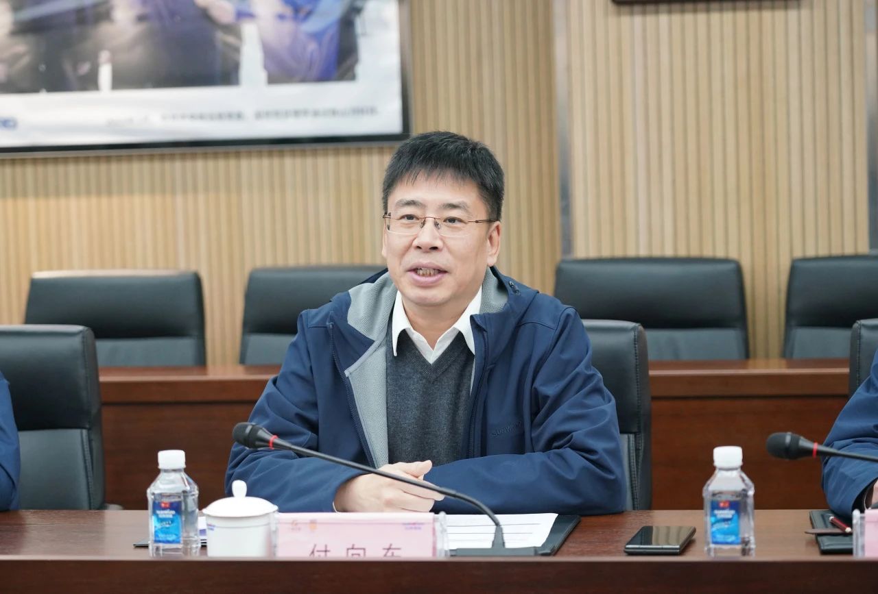 中国出口信誉保险公司到访皇家国际智能