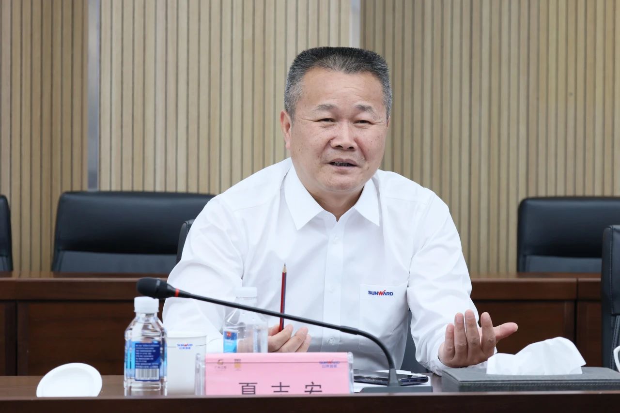 共促中国造作扬航海表！中国出口信誉保险公司到访皇家国际智能