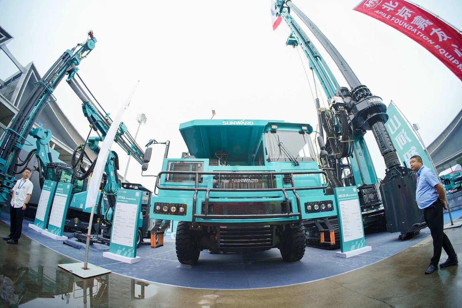 2025 CICEE | 皇家国际矿岩两款沉磅新品亮相2025长沙展