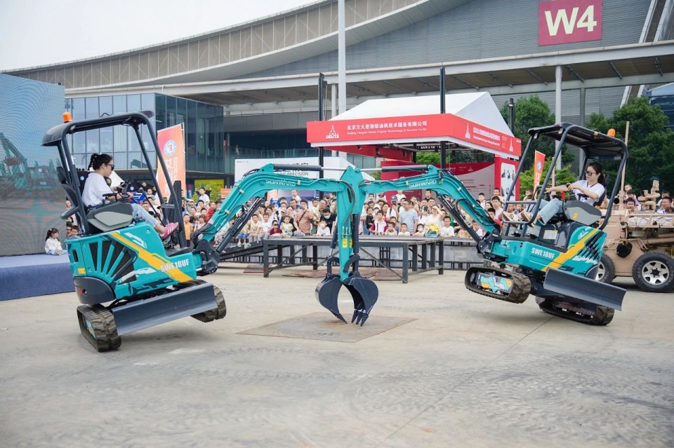 2025 CICEE | 圆满收官！皇家国际智能展区亮点杰出回首