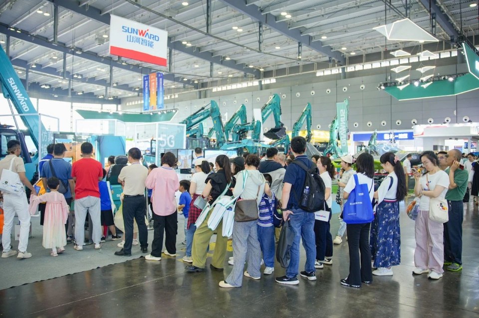 2025 CICEE | 圆满收官！皇家国际智能展区亮点杰出回首