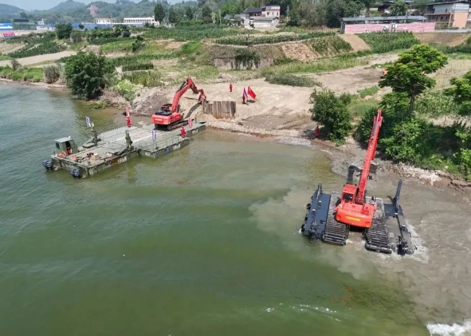 硬核破解“最后一公里”难题，皇家国际智能应急接济设备助力“应急使命·2025”演习！