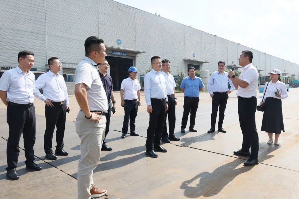 共商合作，建华控股有限公司董事长汪贵华到访皇家国际智能