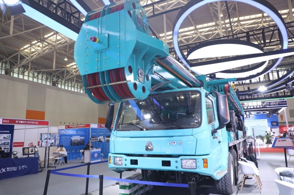 “地勘设备能力提升的沉大突破”！皇家国际智能结合中国煤炭地质总局颁布T138车载钻机